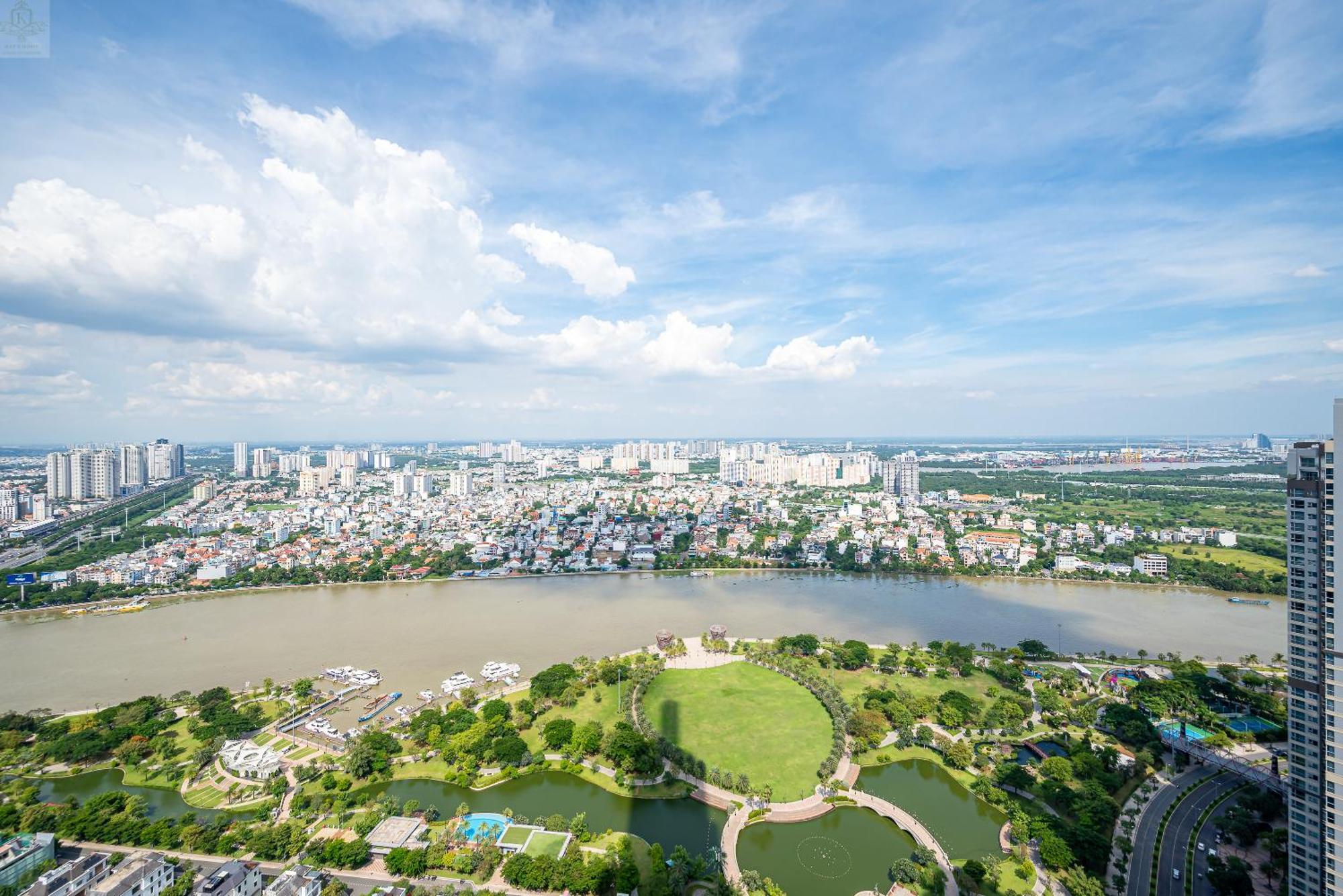 Landmark Riverside Saigon *